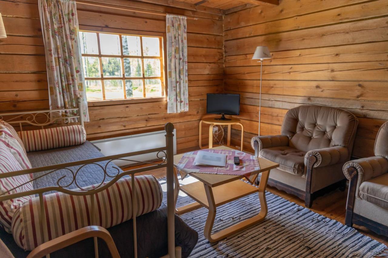 Hotel Aurantola Jaala Esterno foto